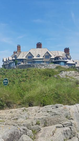 Mansion on Cliff Trail